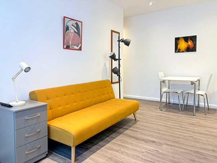 1 Bedroom Flat To Rent In Chichele Road, London, NW2