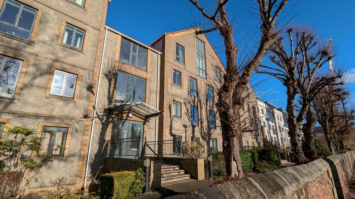 2 Bedroom Apartment To Rent In Perretts Court, Cumberland Road, BS1
