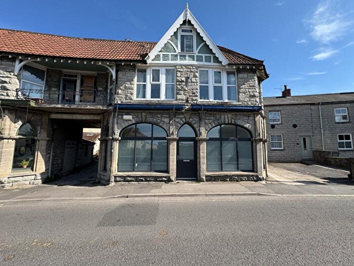 2 Bedroom Apartment To Rent In High Street, Street, BA16