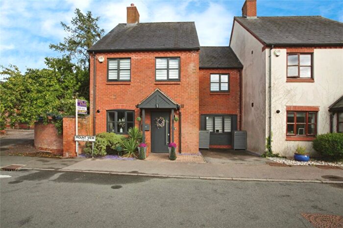 5 Bedroom Link Detached House For Sale In The Mount, Dunton Bassett, Lutterworth, Leicestershire, LE17