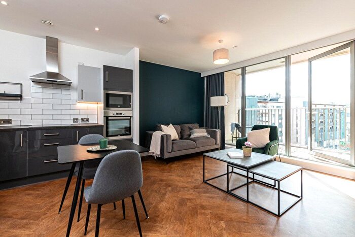 1 Bedroom Flat To Rent In Broadside, Oldham Walk, M4