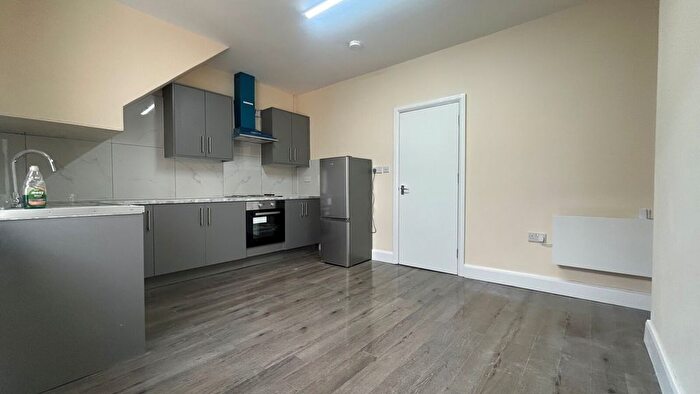 1 Bedroom Flat To Rent In Broad Street, Reading, Berkshire, RG1