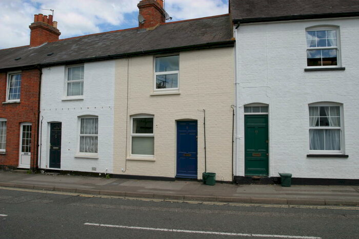 2 Bedroom House To Rent In Thame Oxfordshire, OX9