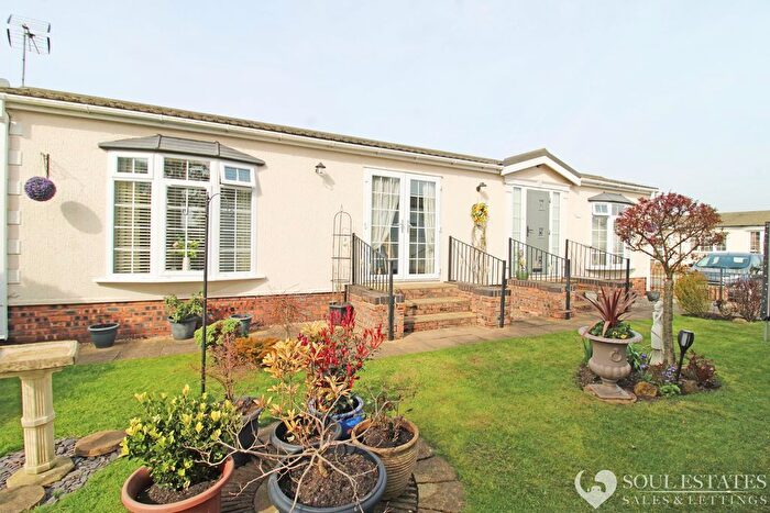 2 Bedroom Bungalow For Sale In Hordern Park, Ball Lane, Wolverhampton, WV10