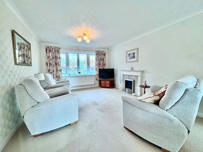 2 Bedroom Detached Bungalow For Sale In Pall Mall, Melton Mowbray, LE13