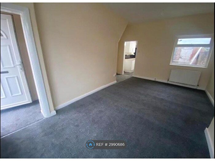3 Bedroom Terraced House To Rent In Hampden Street, South Bank, Middlesbrough, TS6