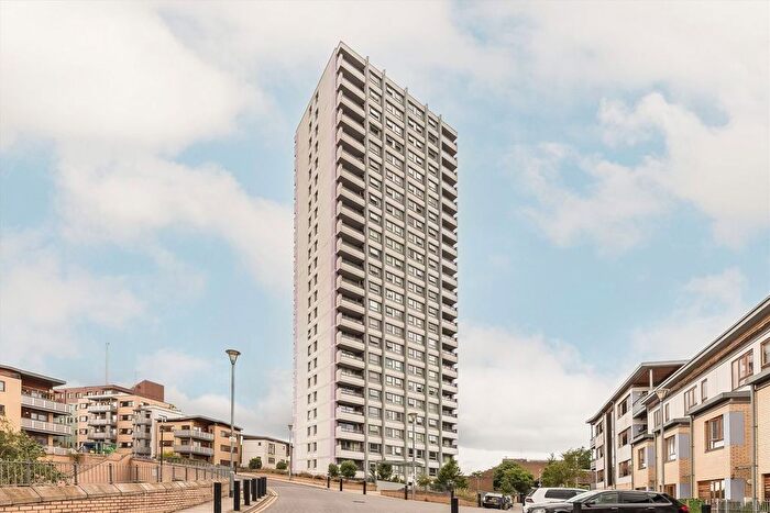 1 Bedroom Flat To Rent In Rainhill Way, Bow, E3