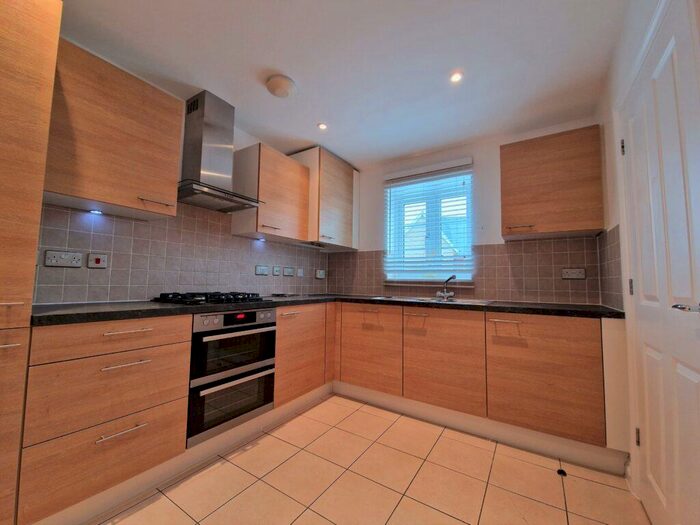 3 Bedroom Semi-Detached House To Rent In Aldous Drive, Bloxham, Oxon, OX15