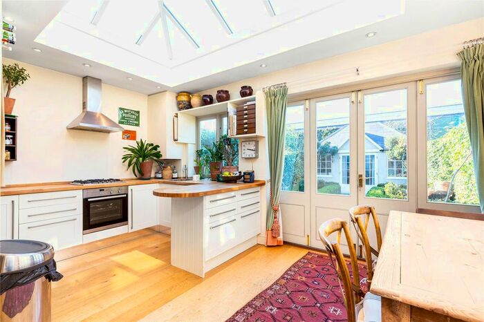 4 Bedroom Detached House To Rent In Sulivan Road, Fulham, London, SW6
