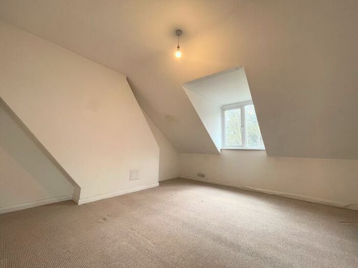 1 Bedroom Apartment To Rent In Willoughby Road, Ipswich, IP2