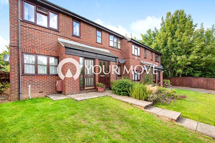 1 Bedroom Flat To Rent In Maidstone Road, Blue Bell Hill, Chatham, Kent, ME5