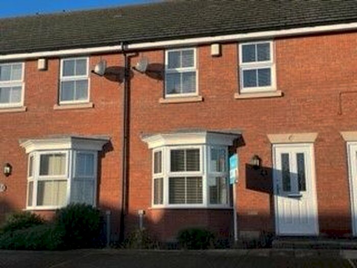 3 Bedroom Town House To Rent In Brooks Drive, Goole, DN14