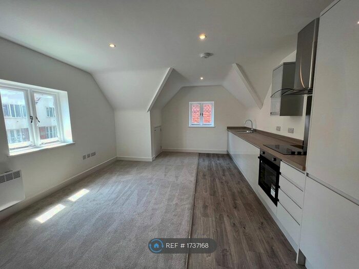 2 Bedroom Flat To Rent In The Mount, Guildford, GU2