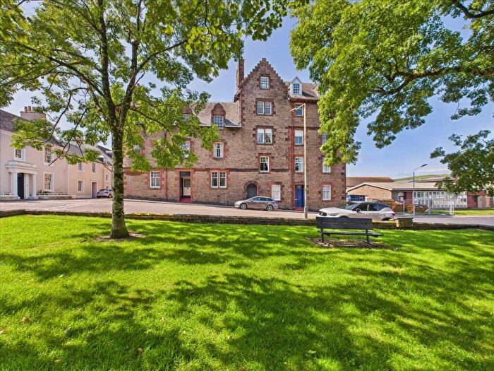 2 Bedroom Flat For Sale In Creagdhu Mansions, New Quay Street, Campbeltown, PA28