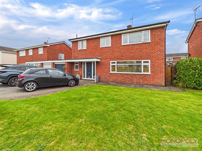 4 Bedroom Link Detached House For Sale In Harwoods Lane, Rossett, Wrexham, LL12