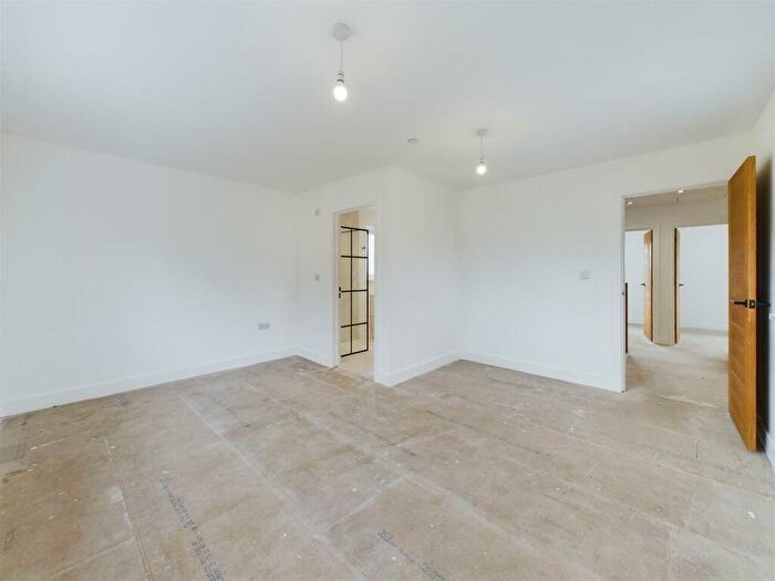 4 Bedroom Detached House For Sale In Llys Bryn Gwyrdd, Five Roads, Llanelli, SA15