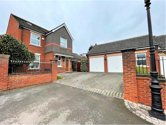 4 Bedroom Detached House For Sale In Marlborough Place, Lutterworth, Leicestershire, LE17
