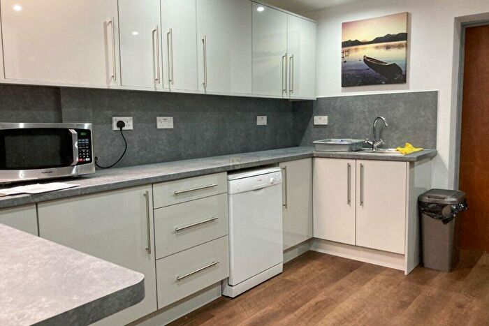 6 Bedroom Terraced House To Rent In Tiverton Road, Selly Oak, Birmingham, B29