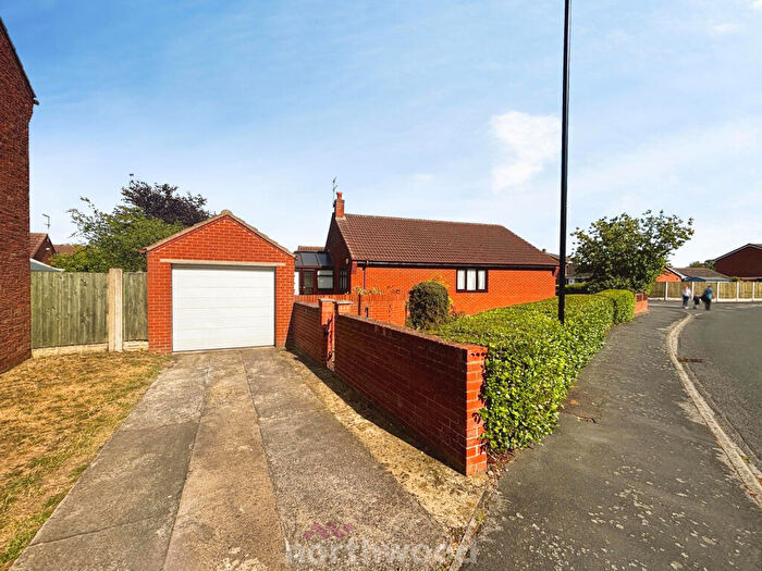 3 Bedroom Bungalow For Sale In Harpenden Drive, Dunscroft, Doncaster, DN7