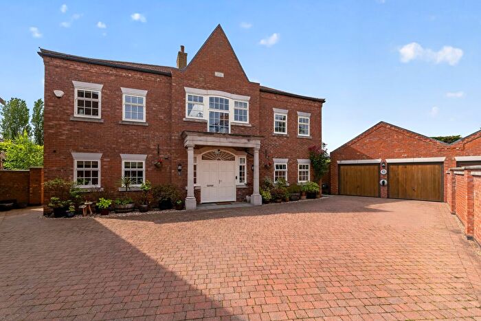 4 Bedroom Detached House For Sale In Pinfold Court, Long Bennington, Newark, Nottinghamshire, NG23