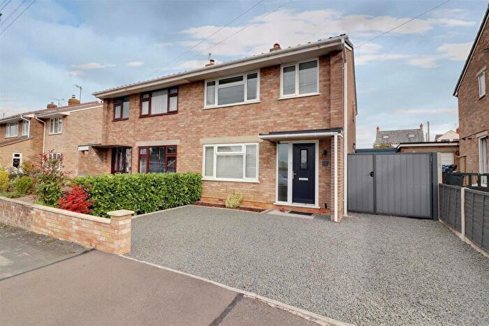 3 Bedroom Semi-Detached House For Sale In Bathleaze, Kings Stanley, Stonehouse, GL10