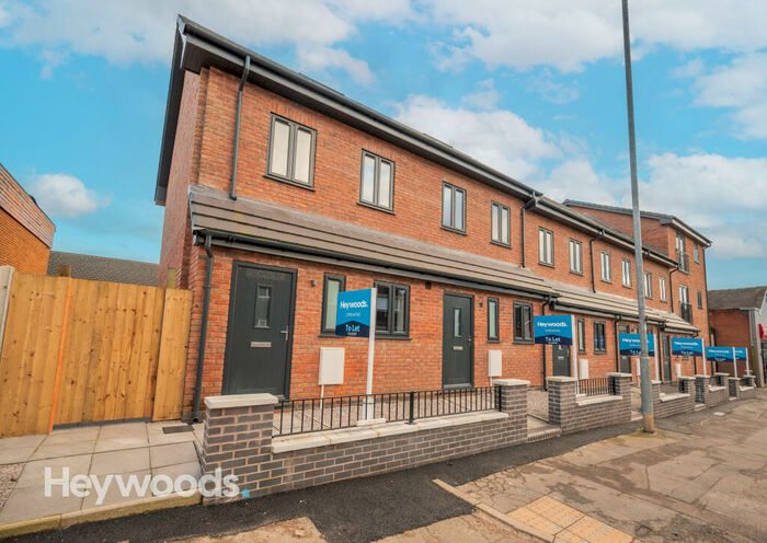 3 Bedroom Town House To Rent In London Mews, London Road, Trent Vale, ST4