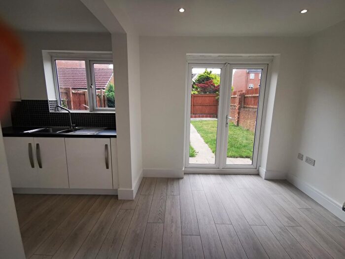 4 Bedroom Town House To Rent In Dukesfield, Shiremoor, NE27