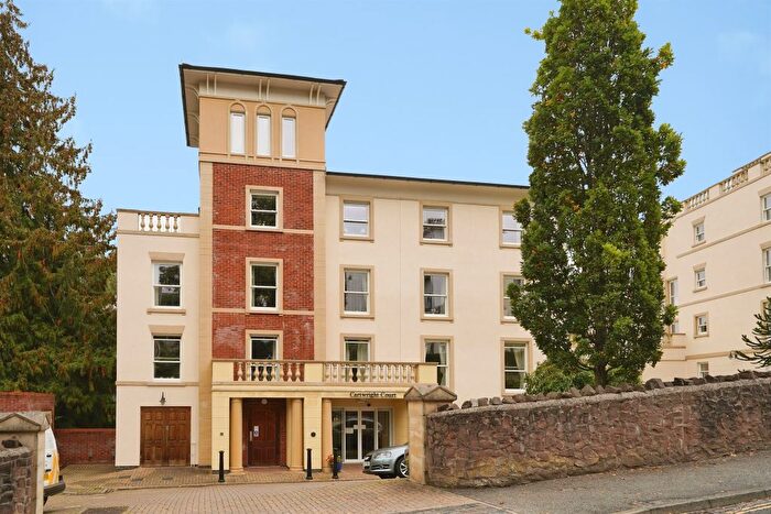 1 Bedroom Flat For Sale In Victoria Road, Malvern, WR14