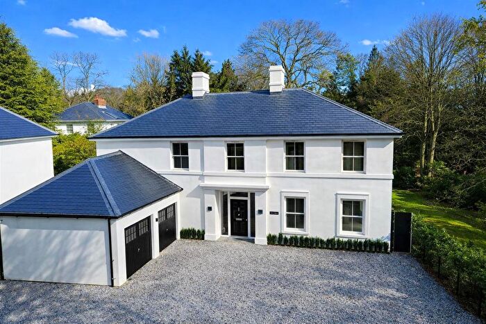 5 Bedroom Detached House For Sale In Staplegrove, Taunton, TA2