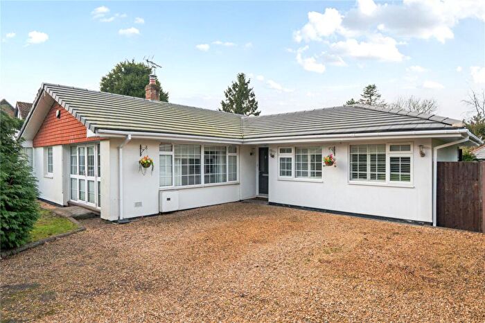 5 Bedroom Bungalow For Sale In Boundstone Road, Wrecclesham, Farnham, GU10