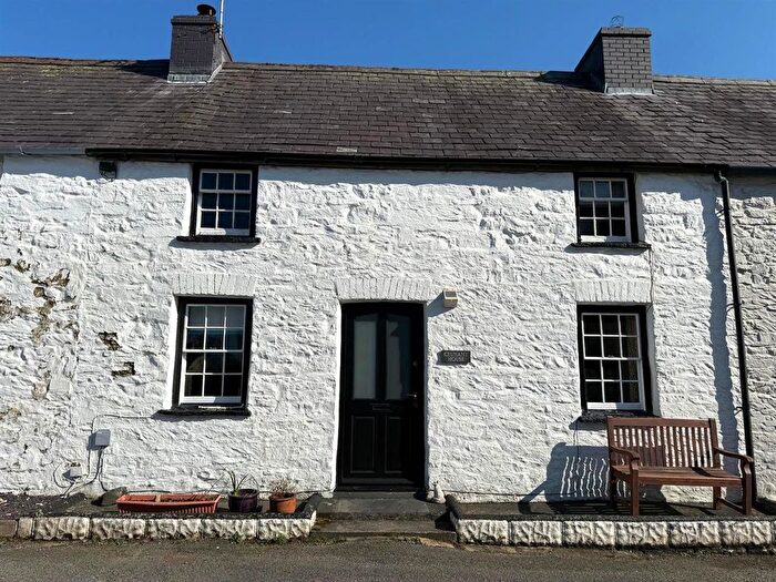 2 Bedroom Property To Rent In Llanfihangel-Y-Creuddyn, Aberystwyth, SY23