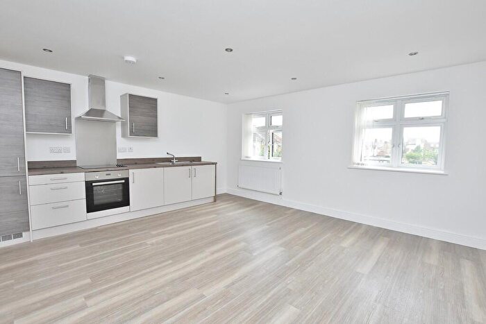 2 Bedroom Apartment To Rent In Lower Hillmorton Road, Rugby, CV21