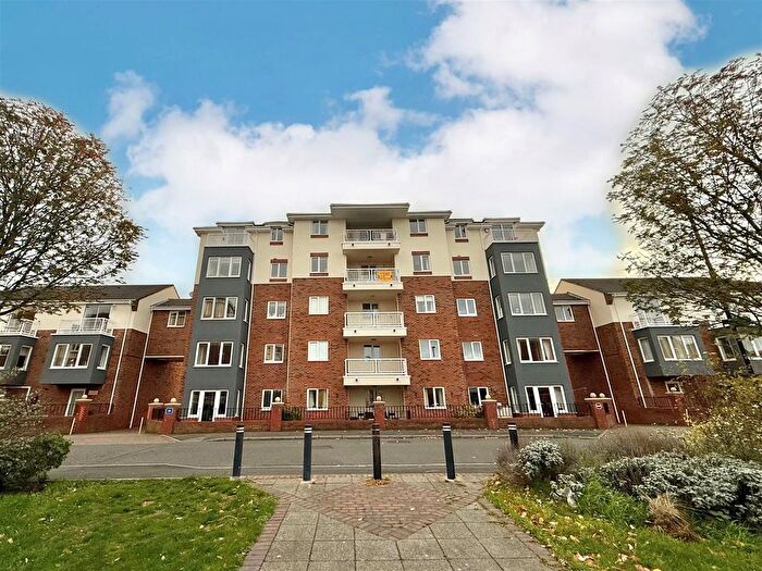 2 Bedroom Flat To Rent In Commissioners Wharf, Royal Quays, North Shields, NE29