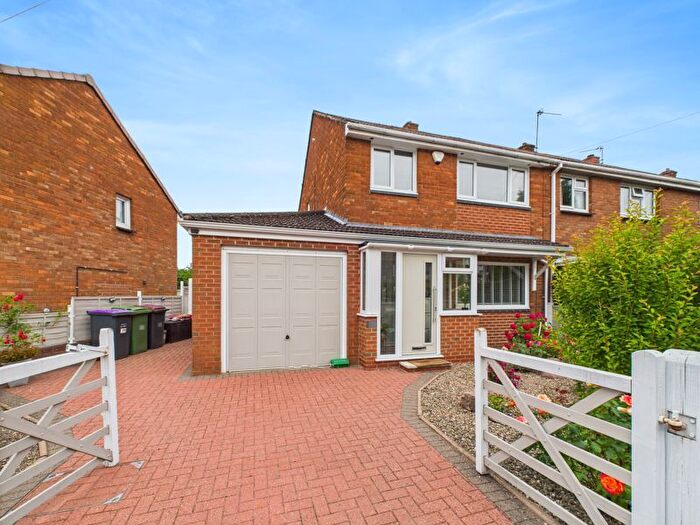 3 Bedroom Terraced House For Sale In Hills Lane Drive, Madeley, Telford, Shropshire, TF7