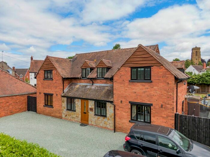 4 Bedroom Detached House For Sale In Brook Villas, Pontesbury, Shrewsbury, SY5