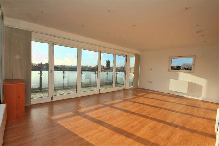 2 Bedroom Flat To Rent In Hampshire Street, Kentish Town, London, NW5