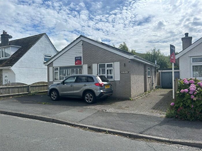 2 Bedroom Bungalow For Sale In Belgrave Road, Fairbourne, Gwynedd, LL38