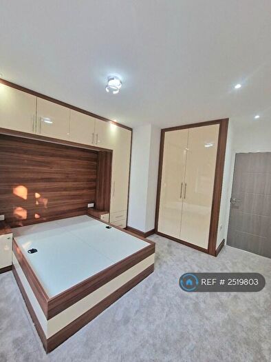 2 Bedroom Flat To Rent In Carshalton Road, Sutton, SM1