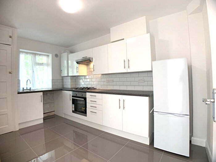 1 Bedroom Flat To Rent In Andrula Court, Lordship Lane, Wood Green, N22