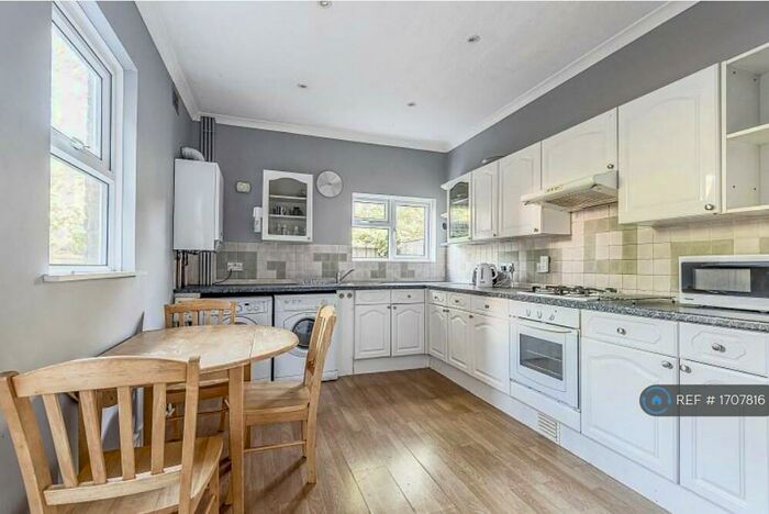 4 Bedroom Semi-Detached House To Rent In Hawks Road, Kingston Upon Thames, KT1