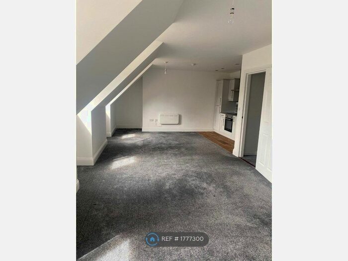 2 Bedroom Flat To Rent In Four Winds House, Hartlepool, TS26