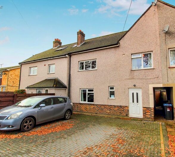 4 Bedroom Terraced House To Rent In Addison Road, Caterham CR3