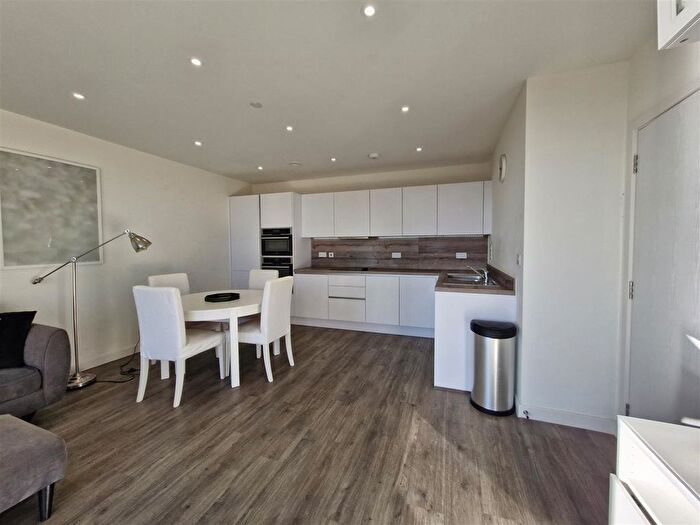2 Bedroom Flat For Sale In Moorhen Drive, Edgware, NW9
