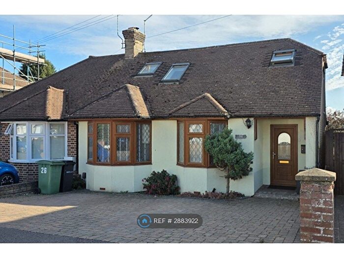 4 Bedroom Bungalow To Rent In Royston Road, Bearsted, ME15