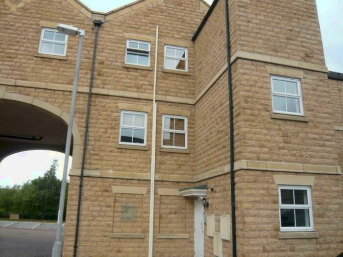 2 Bedroom Flat To Rent In Narrowboat Wharf, Leeds, West Yorkshire, Uk, LS13