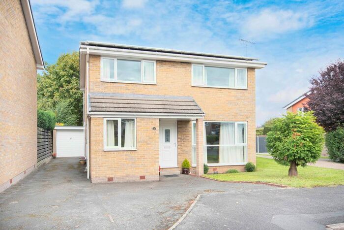 4 Bedroom Detached House For Sale In Grasmere Road, Dronfield Woodhouse, Dronfield, S18