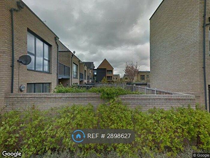 2 Bedroom Flat To Rent In Pitman House, Trumpington, Cambridge, CB2