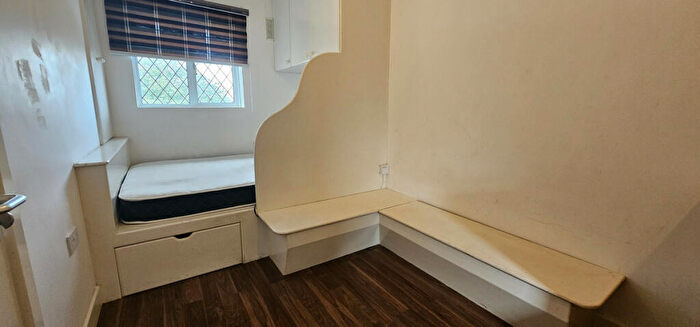Studio To Rent In Charles Grinling Walk, London, SE18