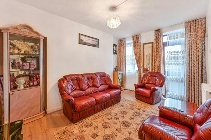 1 Bedroom Flat To Rent In Wigan House, Upper Clapton, London, E5