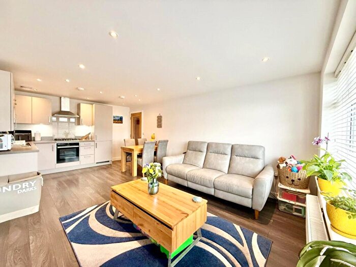 2 Bedroom Apartment For Sale In Lymington Road, Highcliffe On Sea, Christchurch, Dorset, BH23